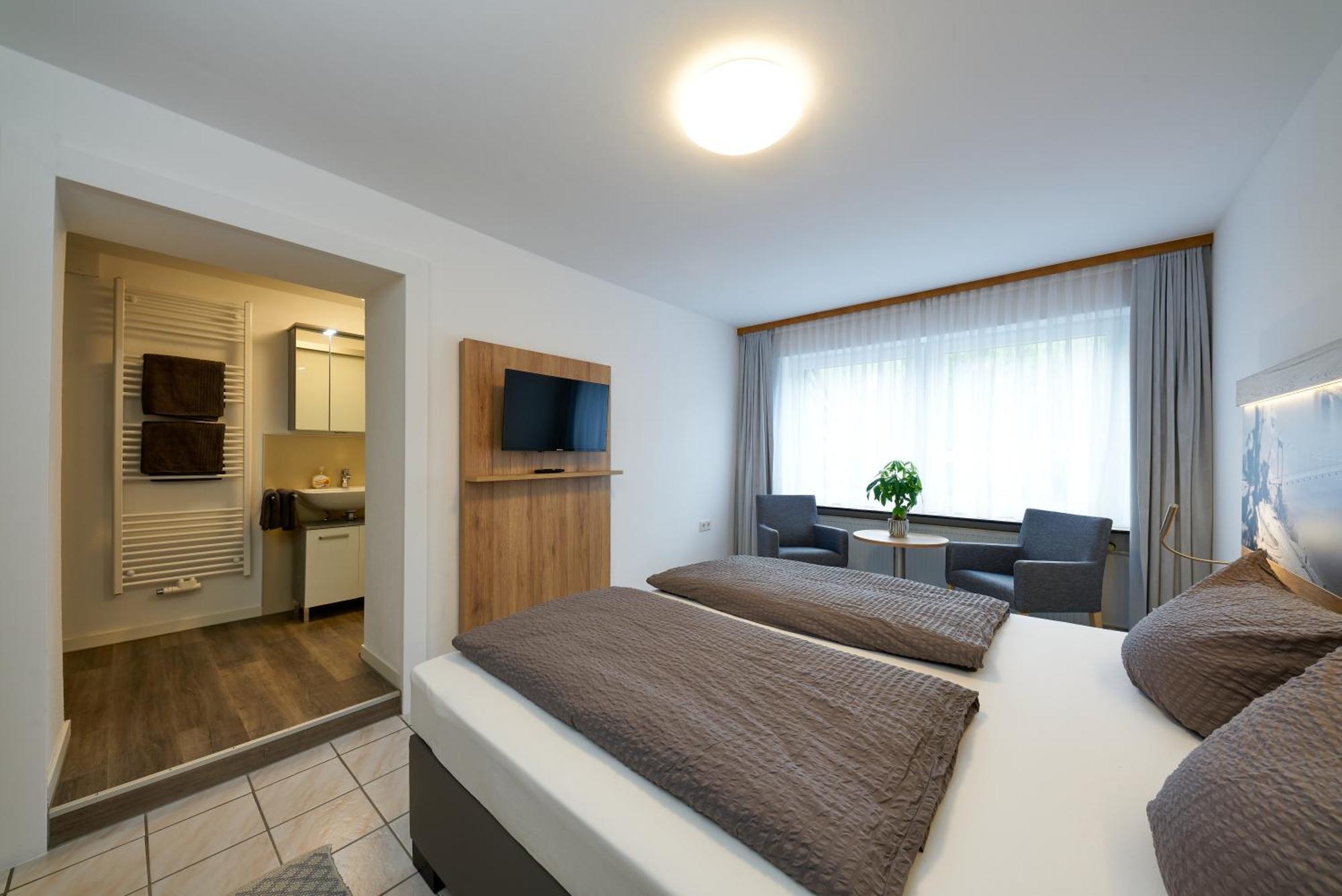 Sonnenuhr Bed & Breakfast แบร์นคาสเทล-คืสท์ ภายนอก รูปภาพ