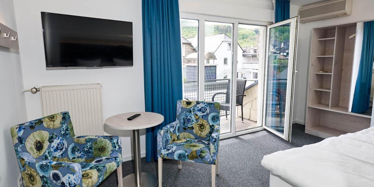 Sonnenuhr Bed & Breakfast แบร์นคาสเทล-คืสท์ ภายนอก รูปภาพ