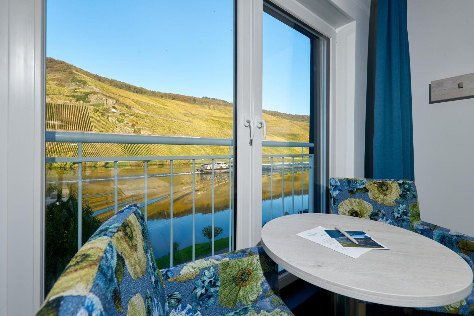 Sonnenuhr Bed & Breakfast แบร์นคาสเทล-คืสท์ ภายนอก รูปภาพ